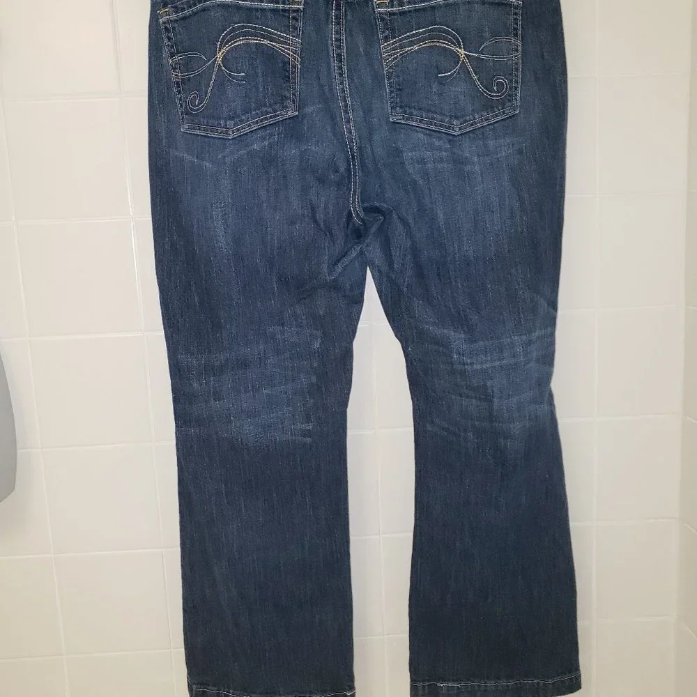 Cabelas 16 Regular Stretch Straight Leg Denim Jeans Dark Wash Blue 16R - Picture 4 of 9